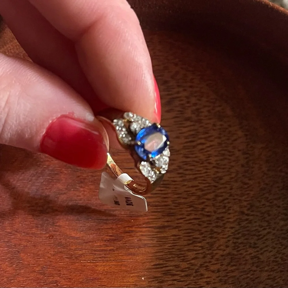 Sapphire Ring - Picture 1 of 3